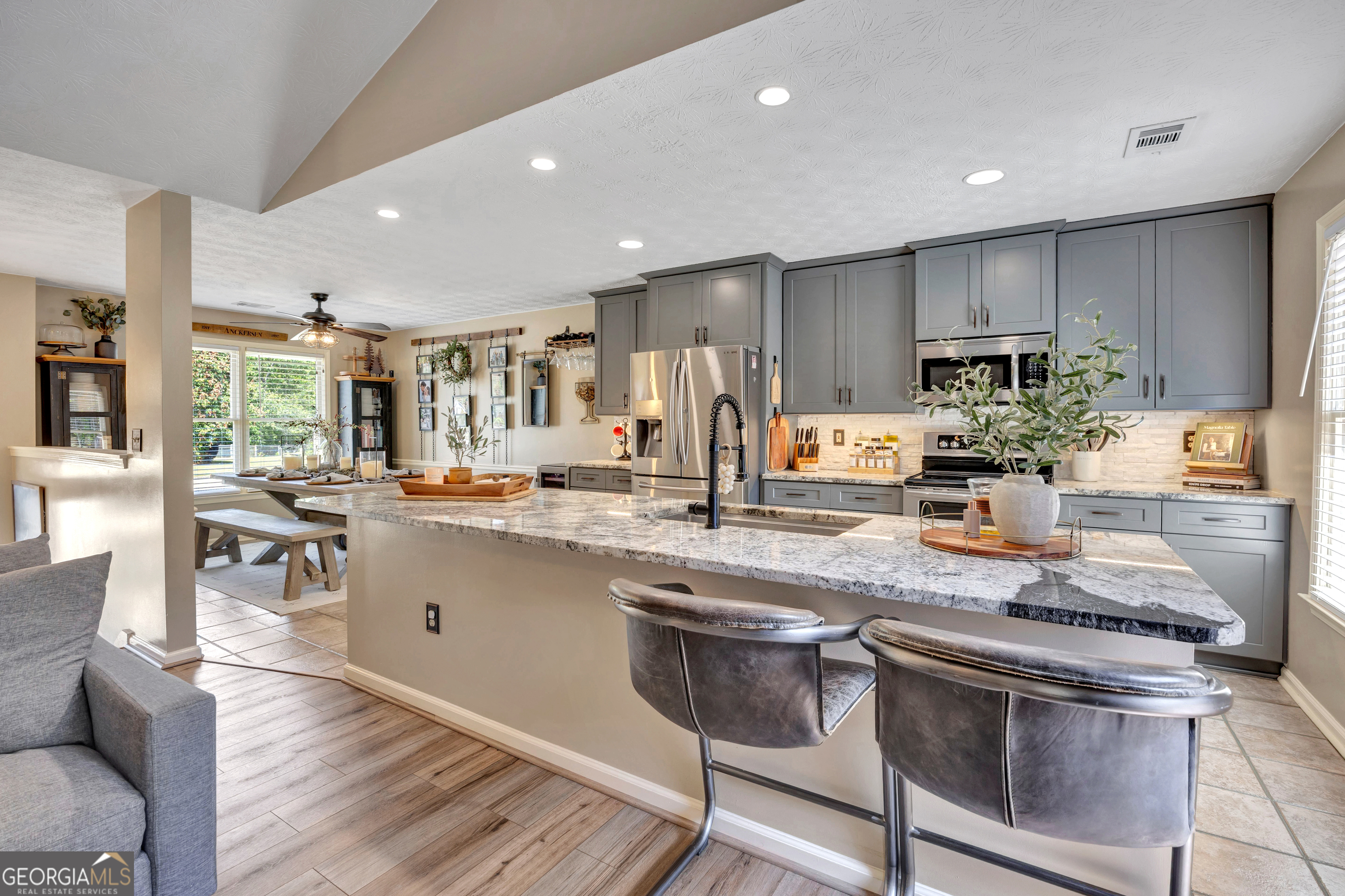 125 Millcrest DR