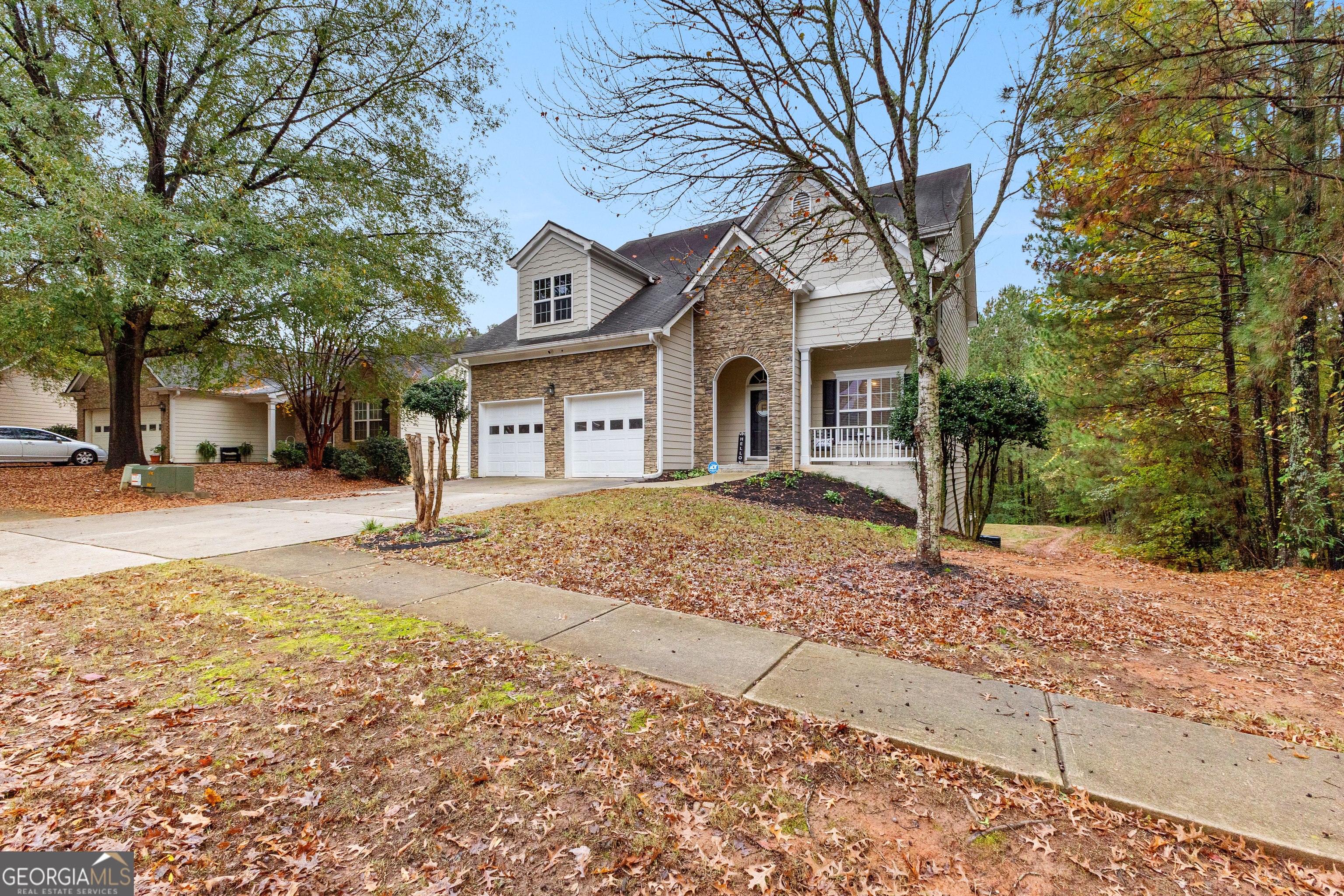 100 Lantana DR
