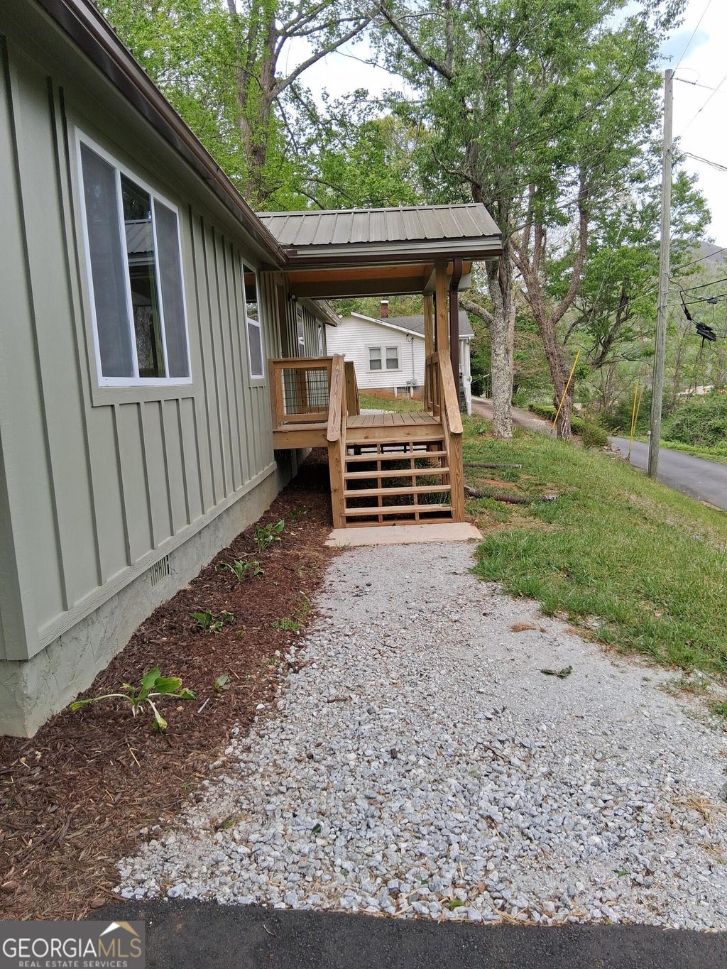 Photo of 143 Nelson Avenue, Clayton, GA 30525 (MLS # 10792310)