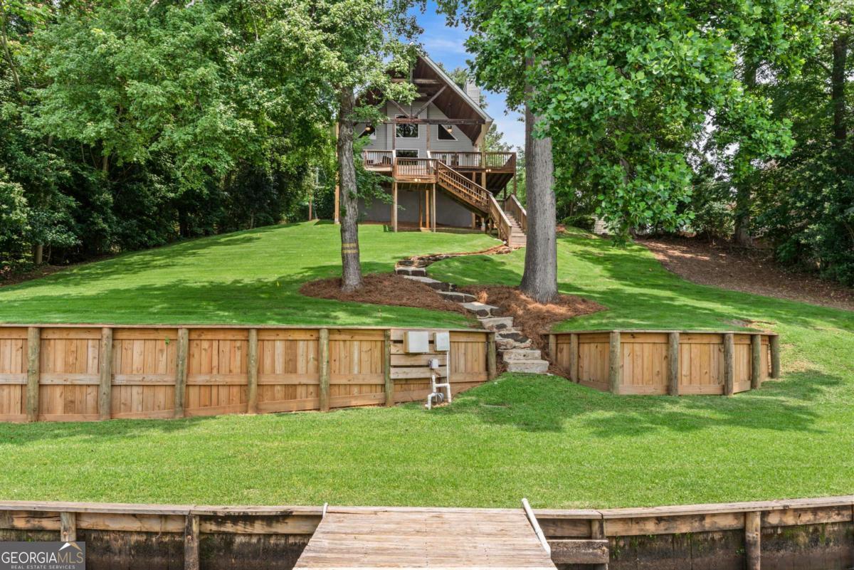 291 Thomas DR