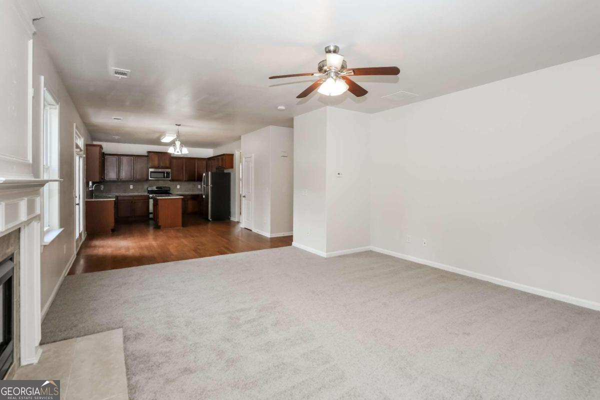 4815 Plainsman CIR