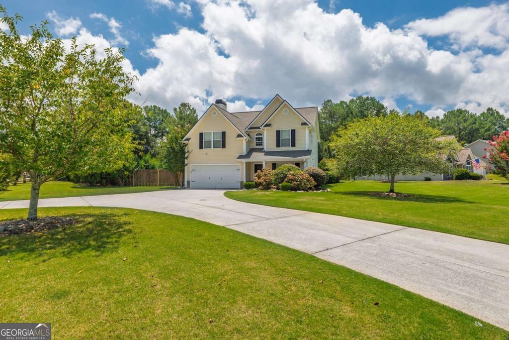 Photo of 1302 Angie Court, Loganville, GA 30052 (MLS # 10663644)
