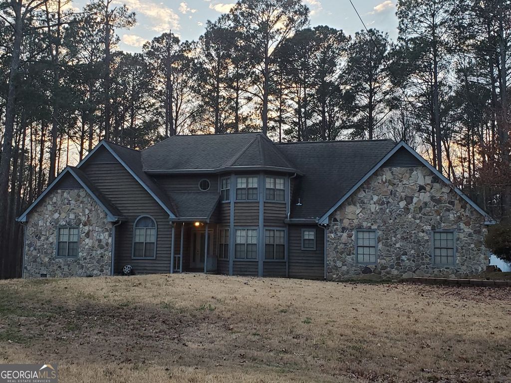 Photo of 240 Oak Leaf Drive, Stockbridge, GA 30281 (MLS # 10704274)