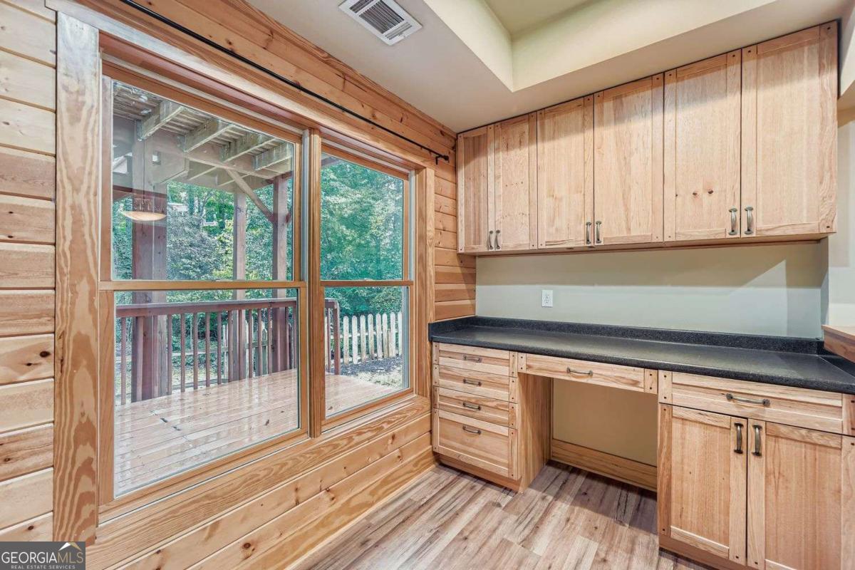 Abbots Pond - Residential Lease