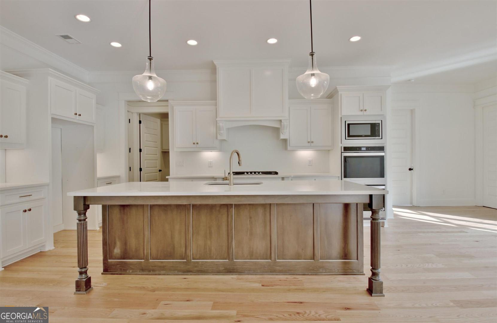 1.439 AC Crestwood RD E