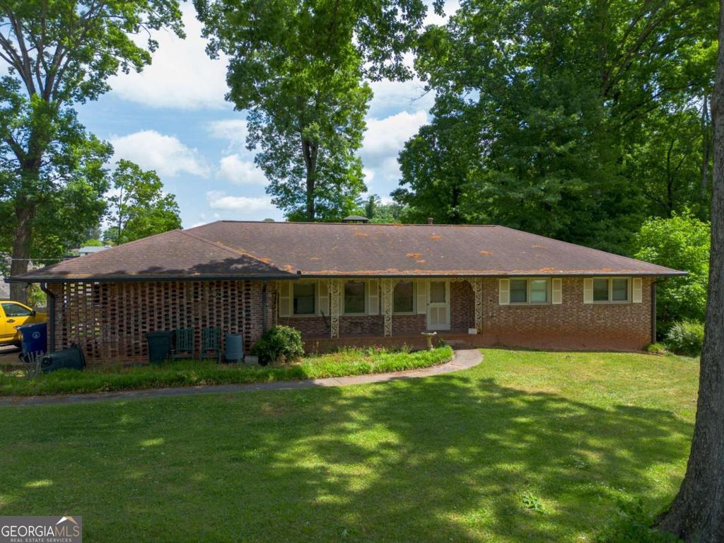 Photo of 499 Dogwood Drive, Lawrenceville, GA 30046 (MLS # 10754593)