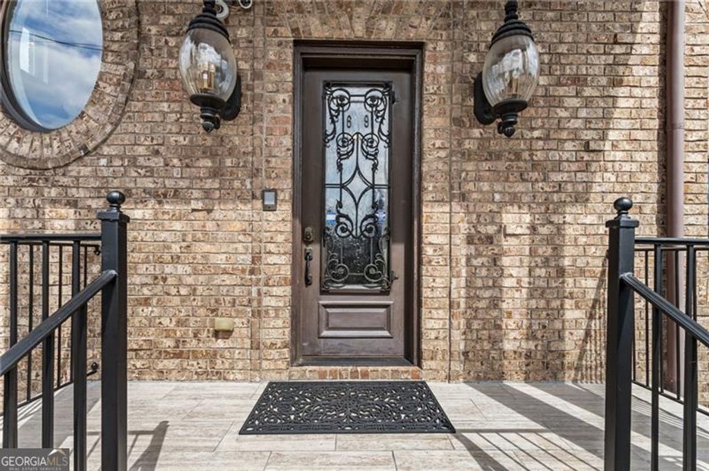 Photo of 629 Boulevard NE, Atlanta, GA 30308 (MLS # 10684164)