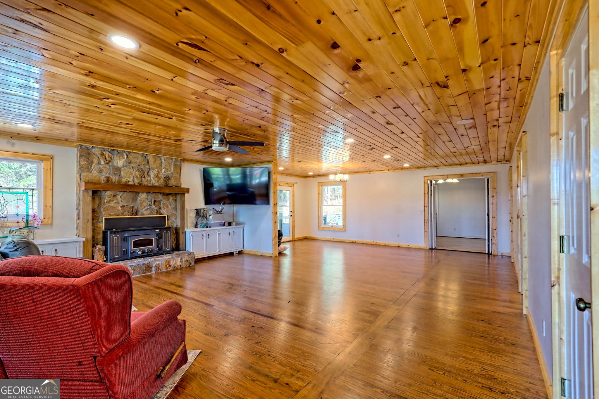 445 Joe Davis RD