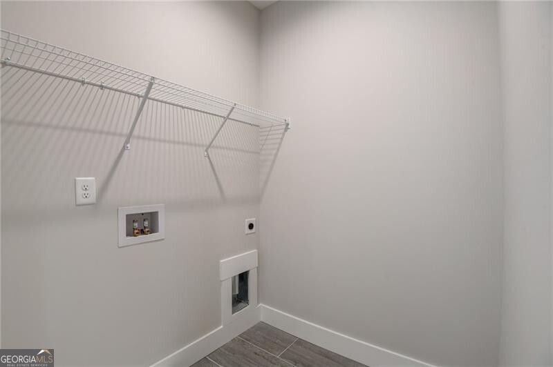 Pine Springs - Residential