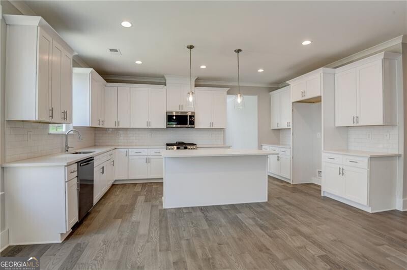 Pine Springs - Residential