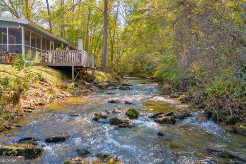 A home in Hiawassee