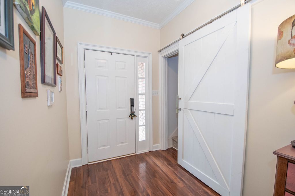 listing image 90