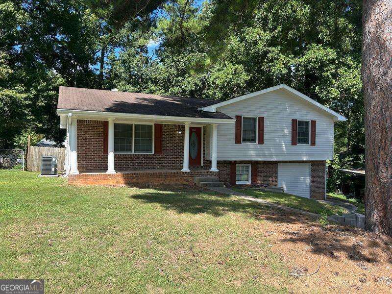 Welcome to this beautifully maintained 3-bedroom, 2 full bath split level home. You are welcomed into a front family room that opens into an eat in kitchen. The upper level consists of the three bedrooms and two full baths, the lower level give you a large L shaped great room that can be used in many different ways. This home is perfect for a growing family, first-time homeowners, or investors seeking to expand their portfolio.