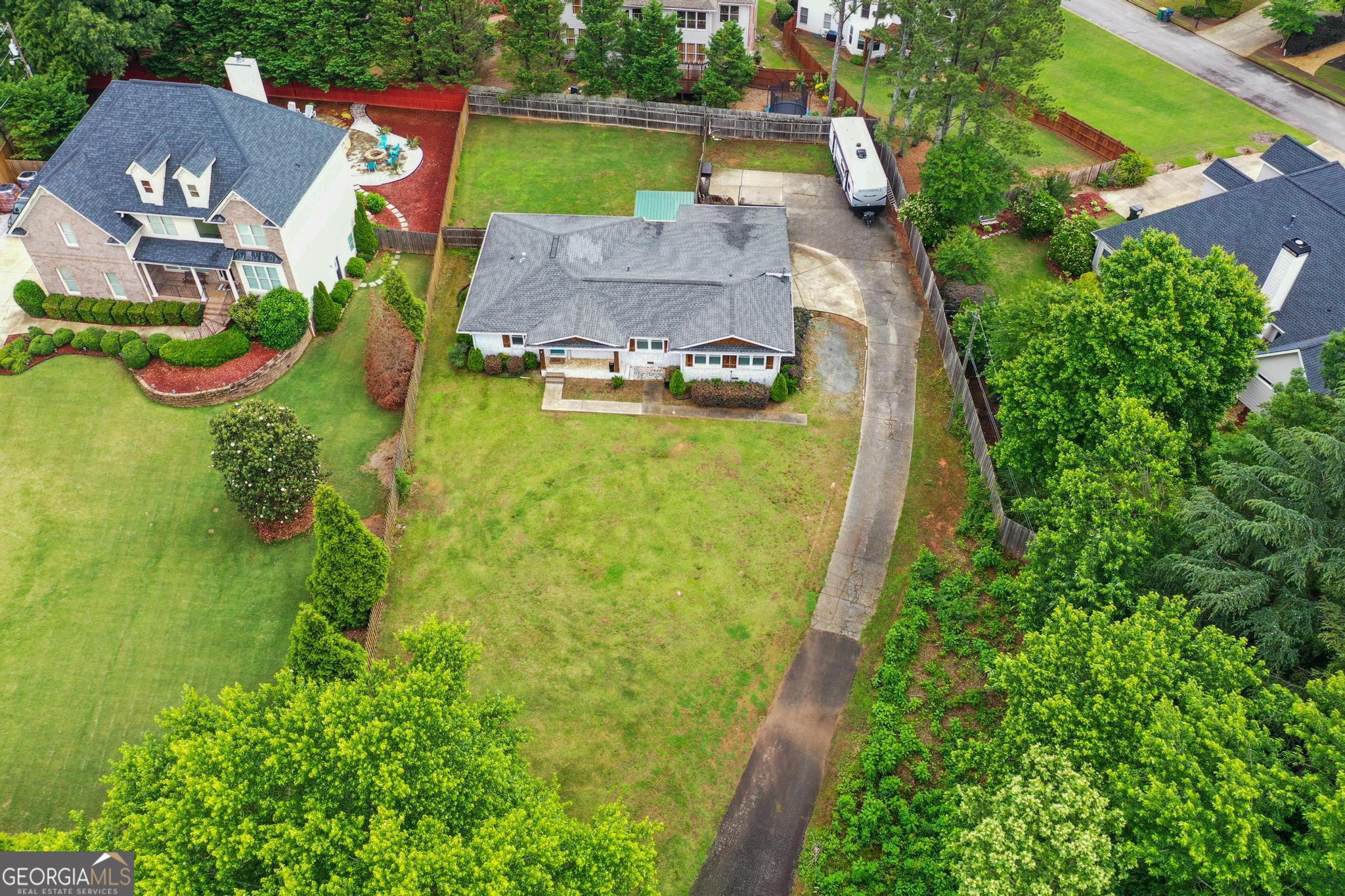 2221 Shallowford RD