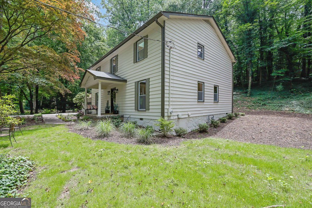 82 Vanessa DR SE