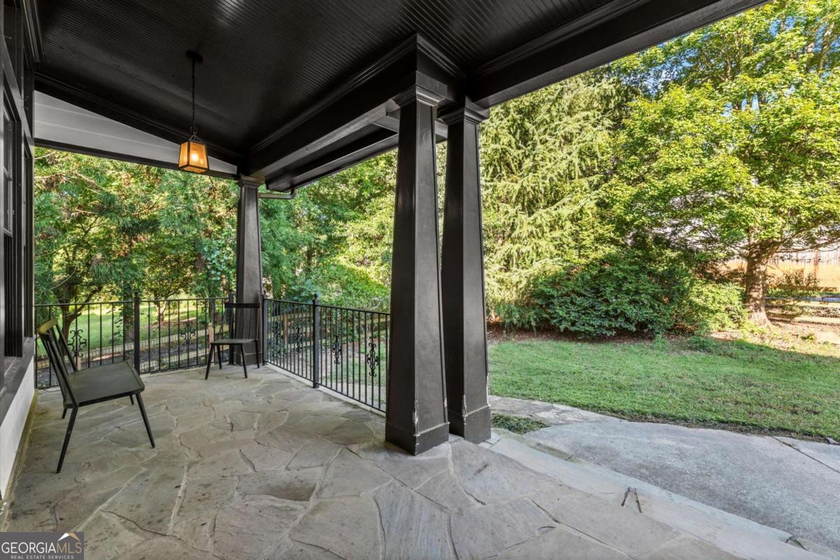 1130 Blackwell RD