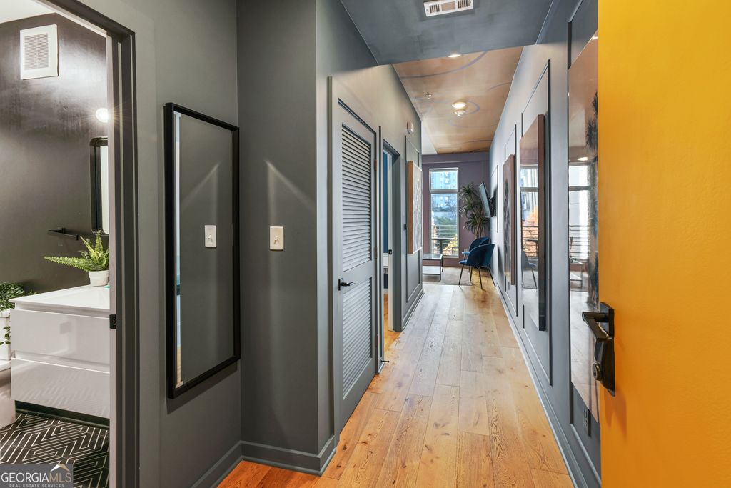 Photo of 208 12th Street NE #202, Atlanta, GA 30309 (MLS # 10762114)
