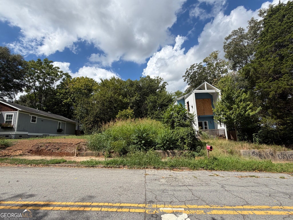 Photo of 1049 Fortress Avenue SW, Atlanta, GA 30315 (MLS # 10843817)