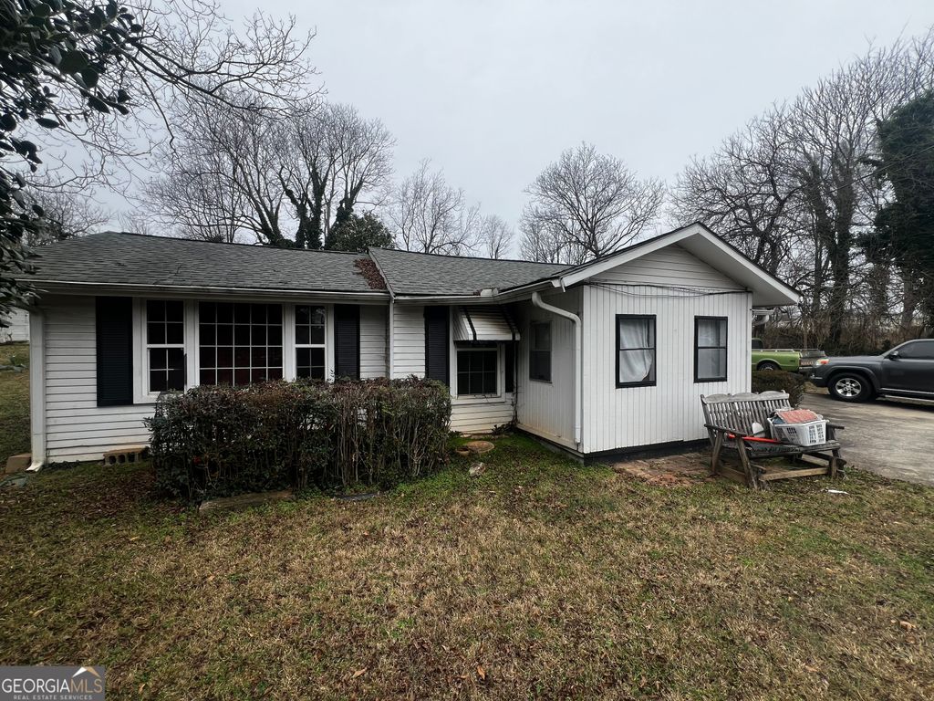 Photo of 1097 Cooley Drive, Gainesville, GA 30501 (MLS # 10674103)