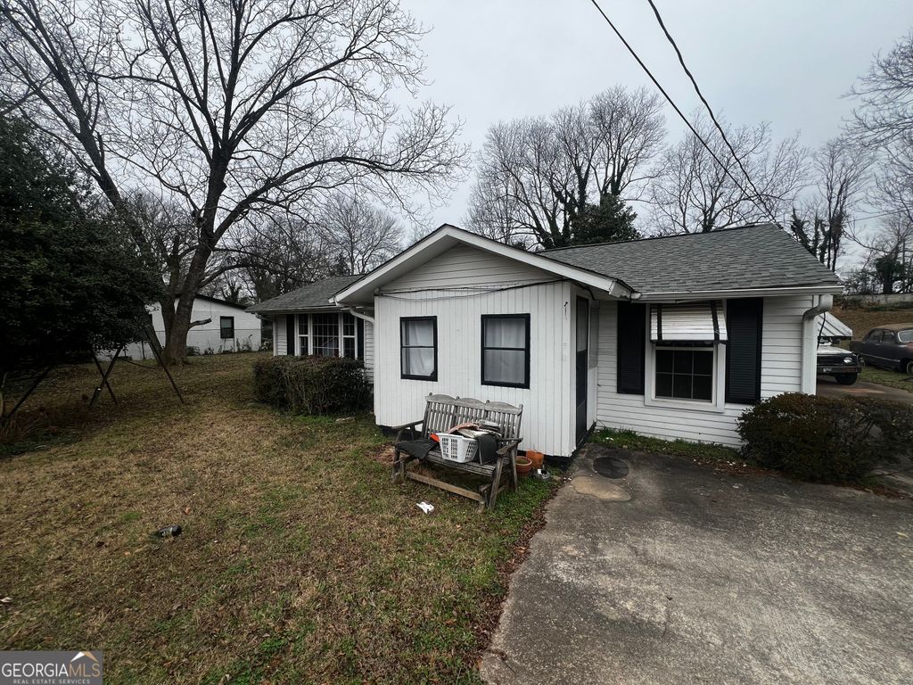 Photo of 1097 Cooley Drive, Gainesville, GA 30501 (MLS # 10674103)