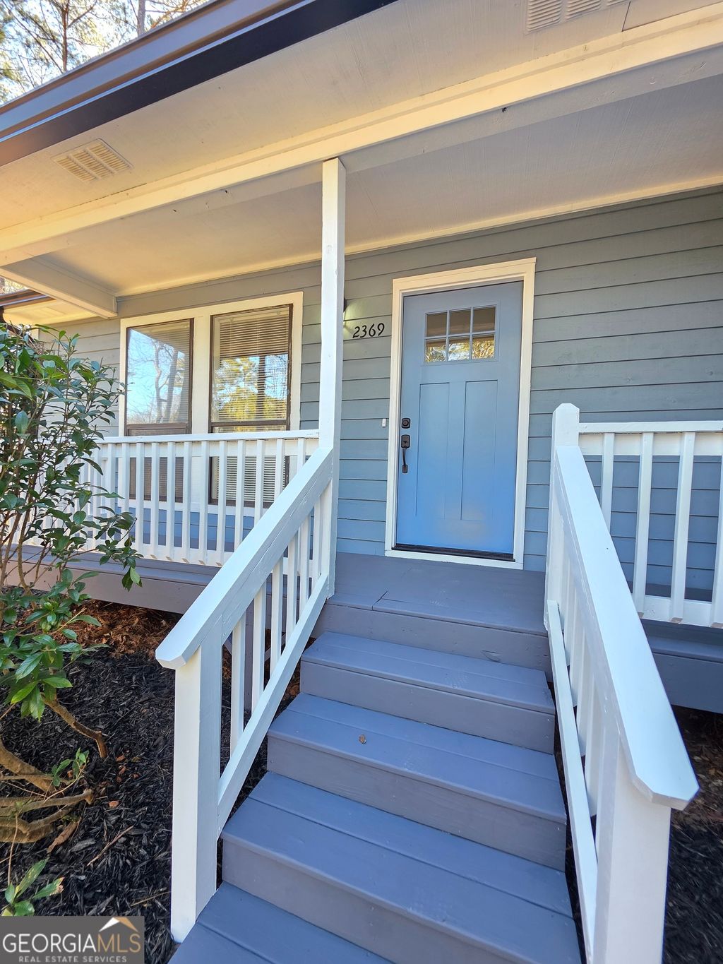 Photo of 2369 Red Barn Road SW, Marietta, GA 30064 (MLS # 10690838)