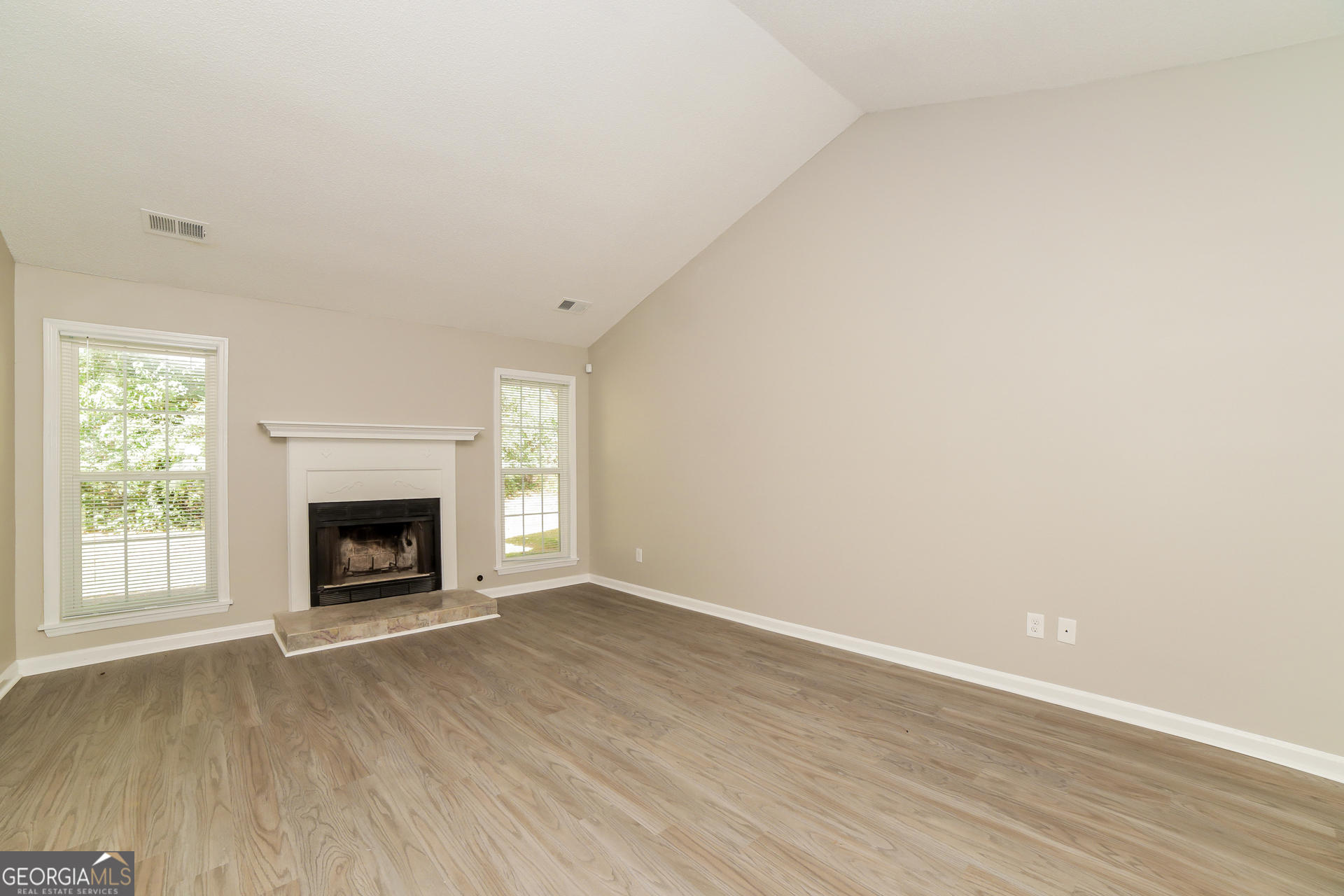 4715 Janice DR