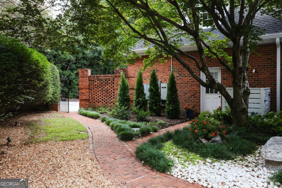 Georgian Hills - Residential