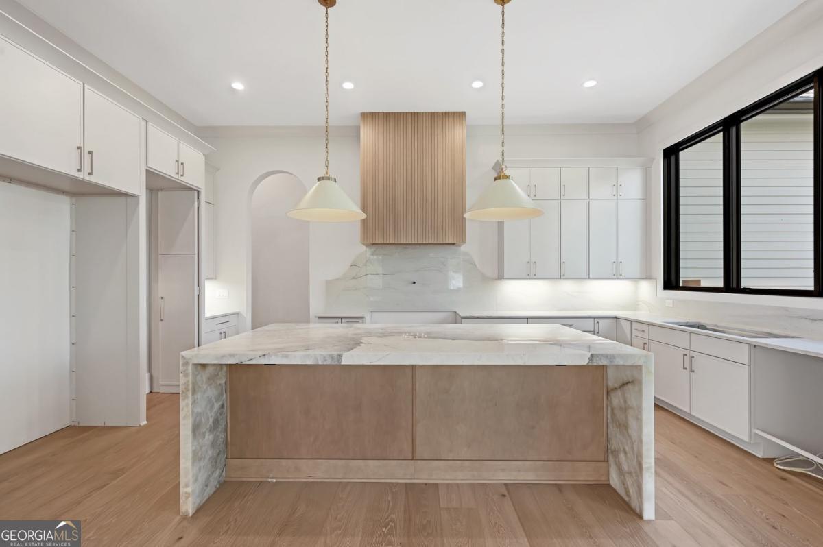393 Karen DR