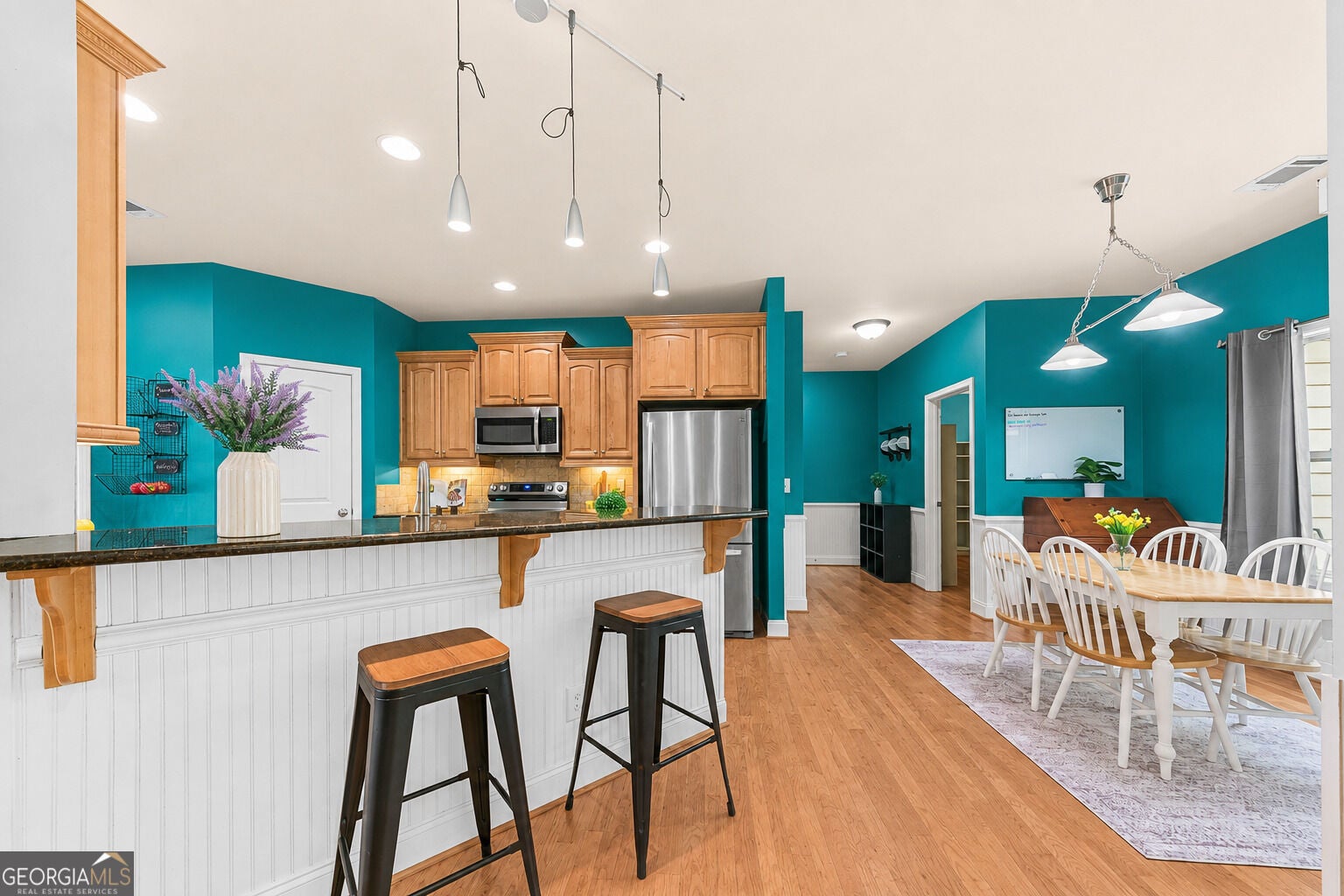 235 Brooks RD