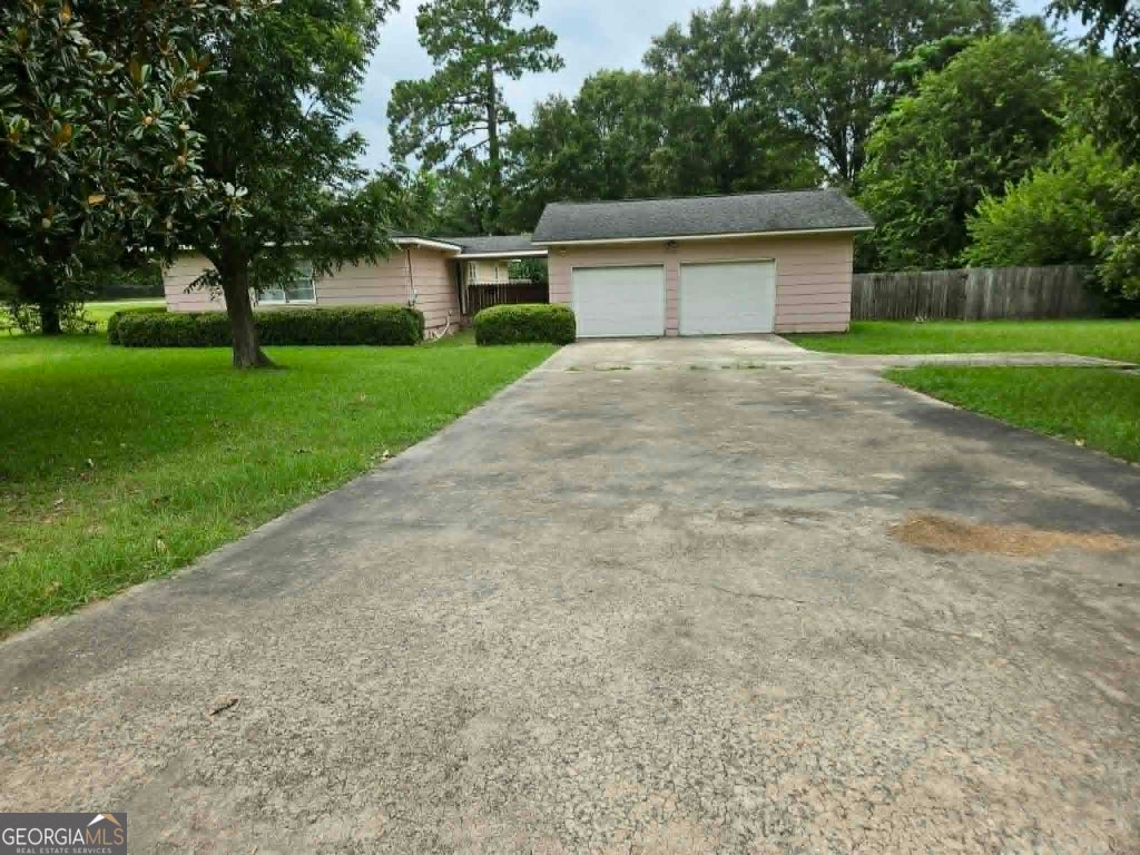 Photo of 168 Lakeview Church Road, Cochran, GA 31014 (MLS # 10807279)