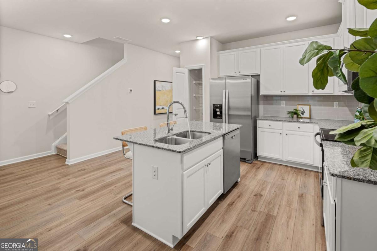9466 Pinecrest PATH 320