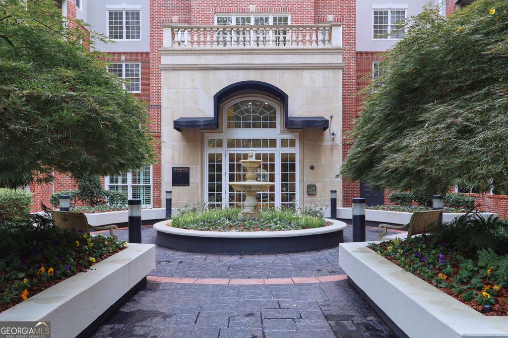 Photo of 50 Biscayne Drive NW #6109, Atlanta, GA 30309 (MLS # 10629877)
