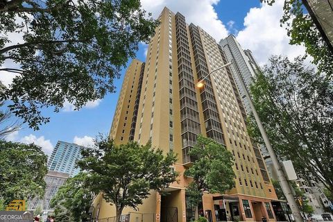 300 Peachtree ST NE APT 4C Atlanta GA 30308