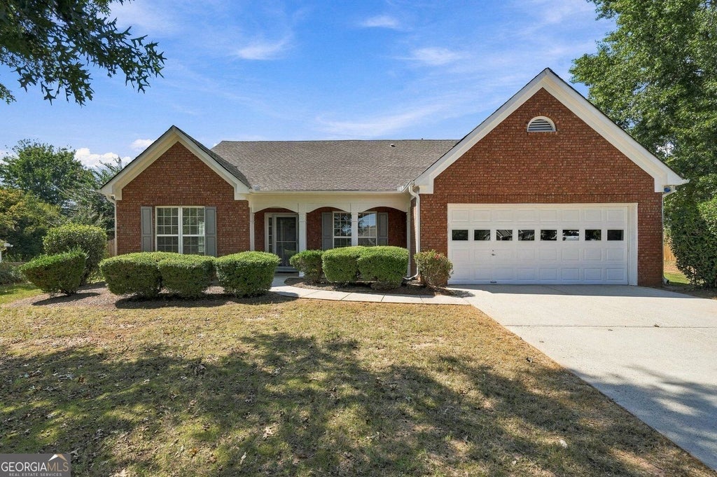 Photo of 8525 Fieldgrove Court, Gainesville, GA 30506 (MLS # 10850353)