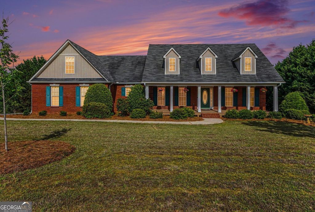 Photo of 604 Windermere Court, Hampton, GA 30228 (MLS # 10757944)