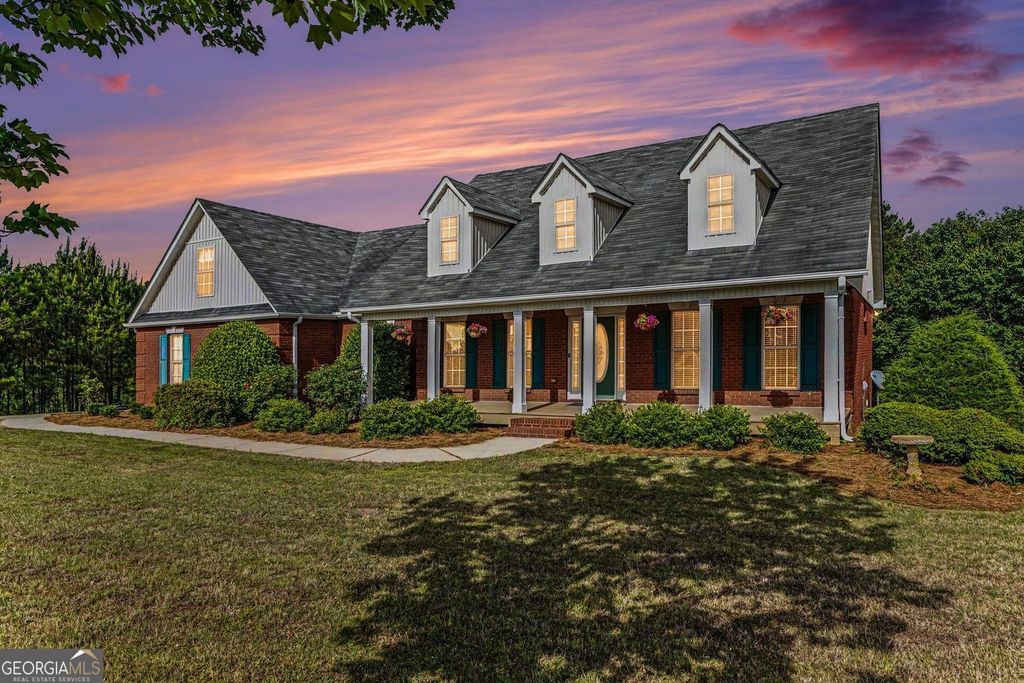 Photo of 604 Windermere Court, Hampton, GA 30228 (MLS # 10757944)