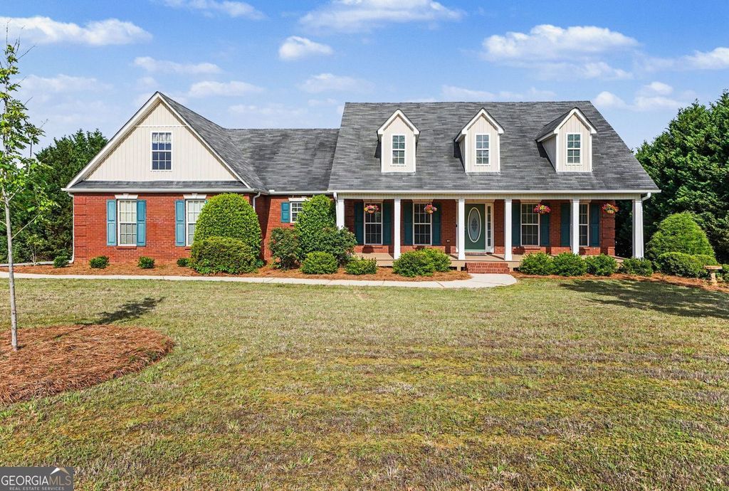 Photo of 604 Windermere Court, Hampton, GA 30228 (MLS # 10757944)