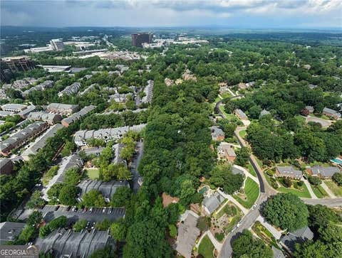 Photo of 4715 Ridgeview Road, Dunwoody, GA 30338 (MLS # 10826438)