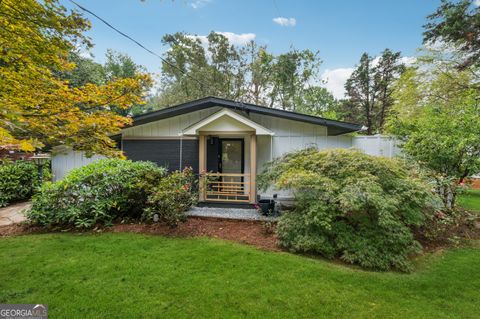 2010 Glenroy DR SE Smyrna GA 30080