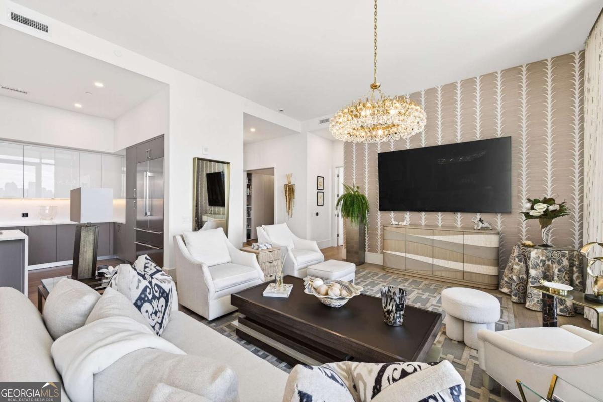 2425 Peachtree RD NE 1704