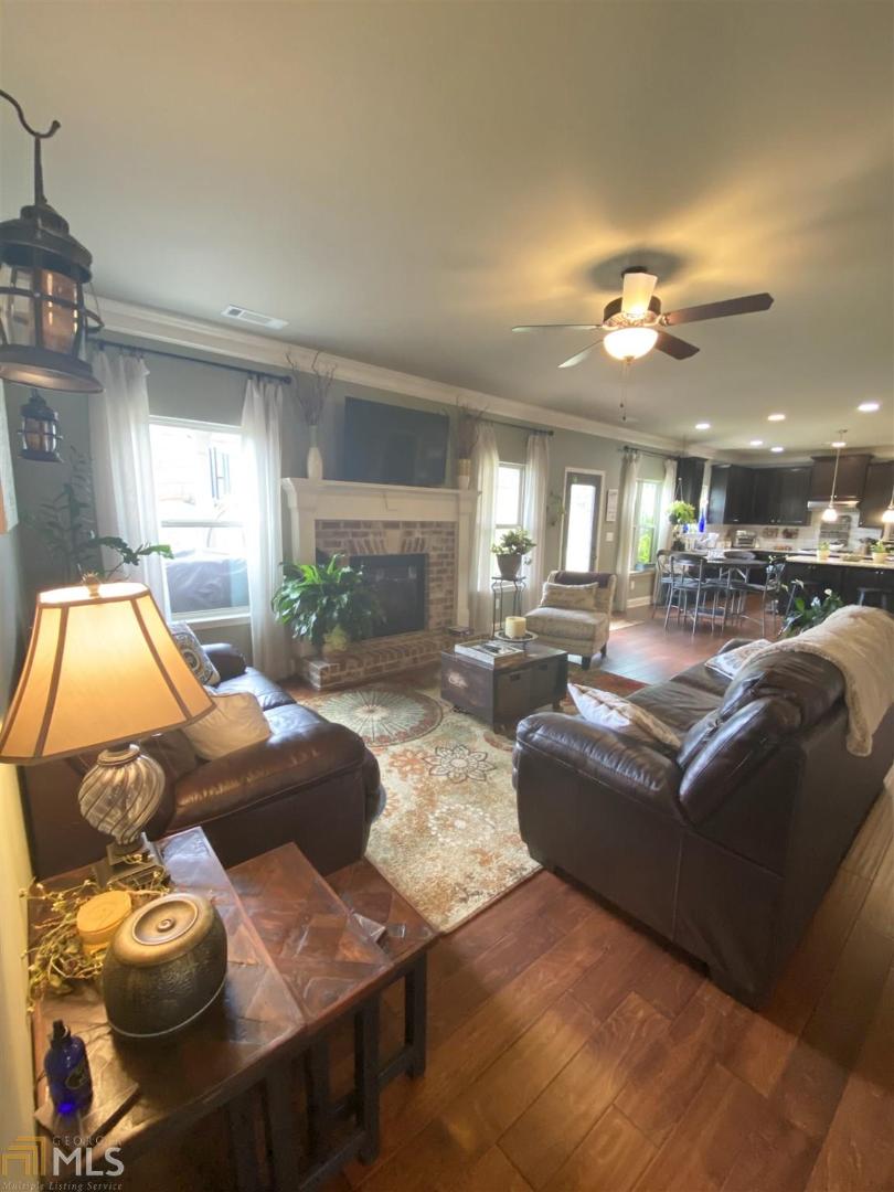The Heritage At Jefferson - Residential