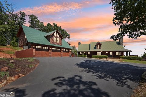 A home in Dahlonega