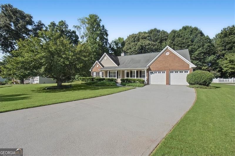 295 Glenn Eagles WAY