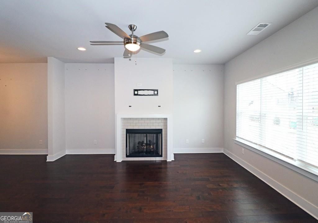 2163 Wiggins WALK