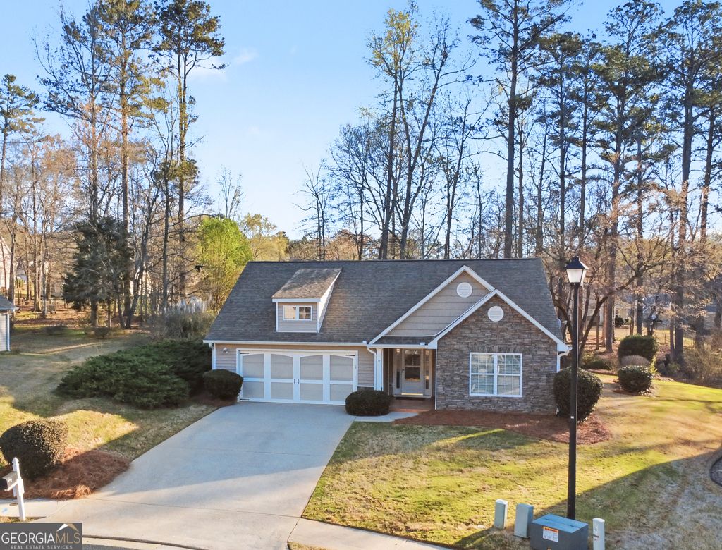 Photo of 1029 Stone Creek Lane, Monroe, GA 30655 (MLS # 10715381)