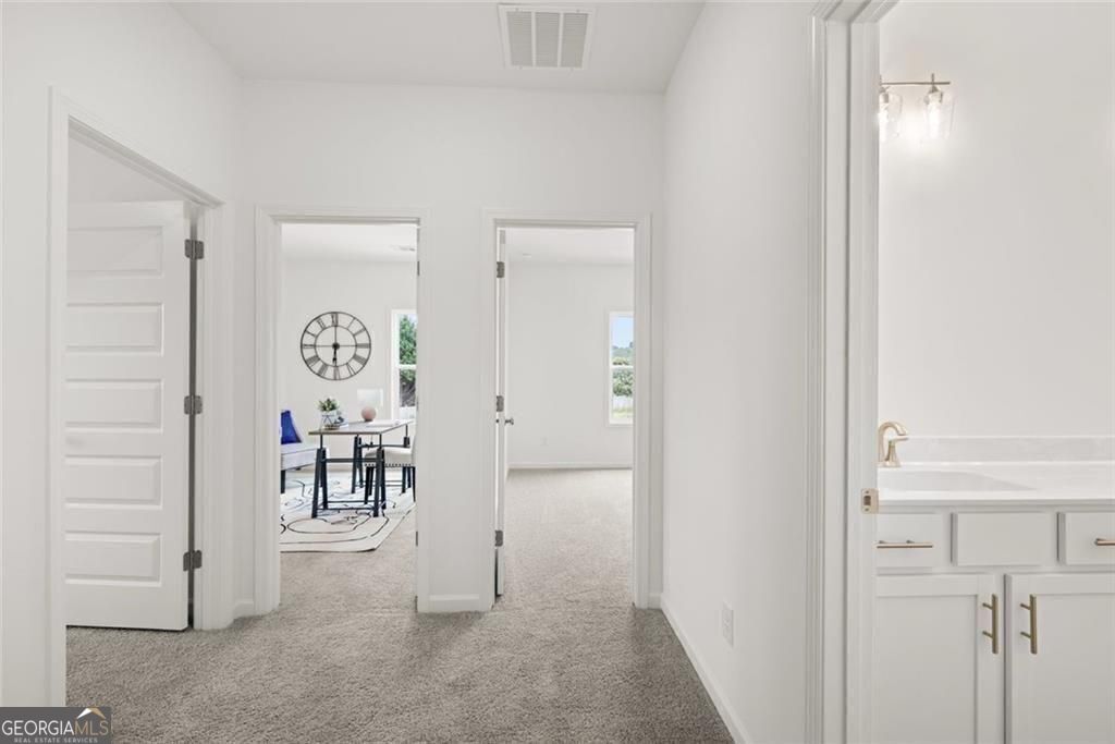 Loganville, Georgia 30052, United States, 4 Bedrooms Bedrooms, ,3 BathroomsBathrooms,Residential,Active,230271