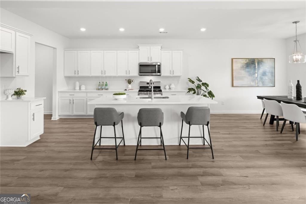 Loganville, Georgia 30052, United States, 4 Bedrooms Bedrooms, ,3 BathroomsBathrooms,Residential,Active,230271