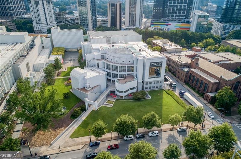 One Museum Place - Residential