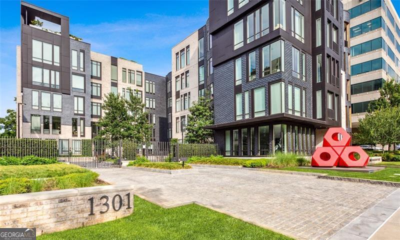 One Museum Place - Residential