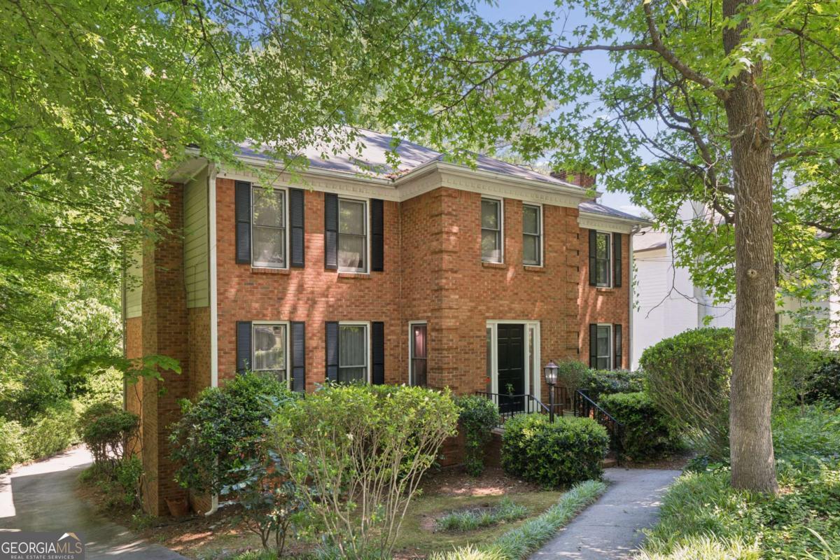 795 N Parkwood RD